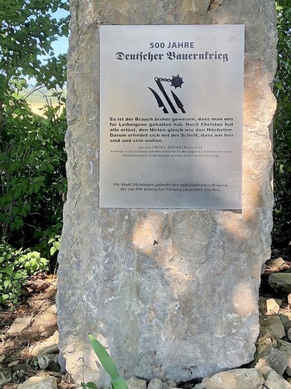 Stele mit Edelstahl Schild