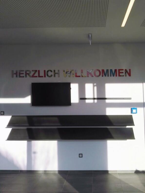 Schriftzug aus Stahl