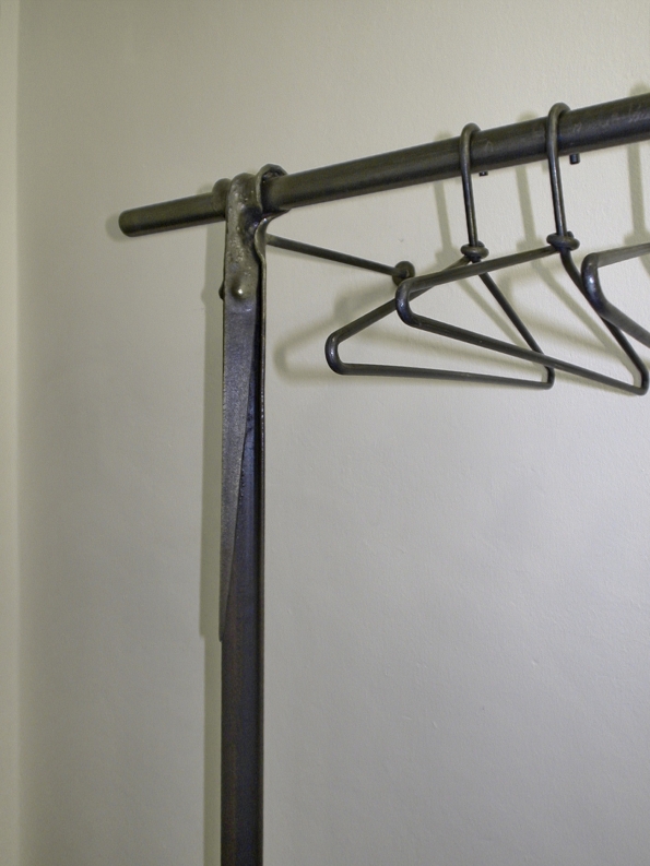 Garderobe aus Stahl