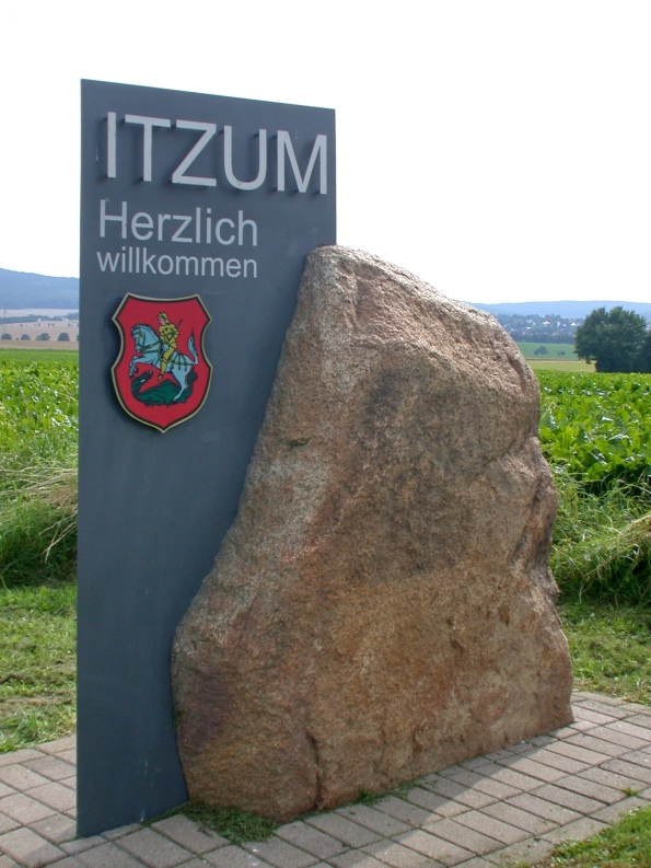 Ortseingangsschild Itzum