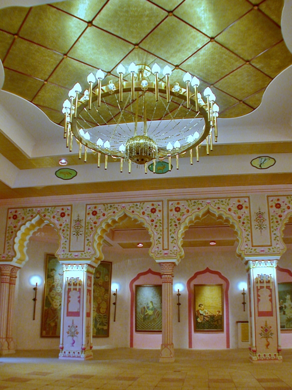 integrierter Beamer in Sonderleuchte