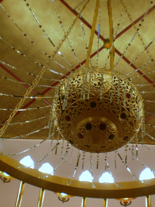 integrierter Beamer in Sonderleuchte