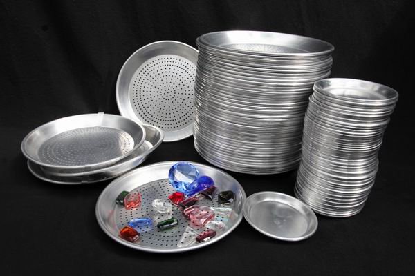 Gold Rush - Goldwäscherschalen für Yukon Bay im Zoo Hannover