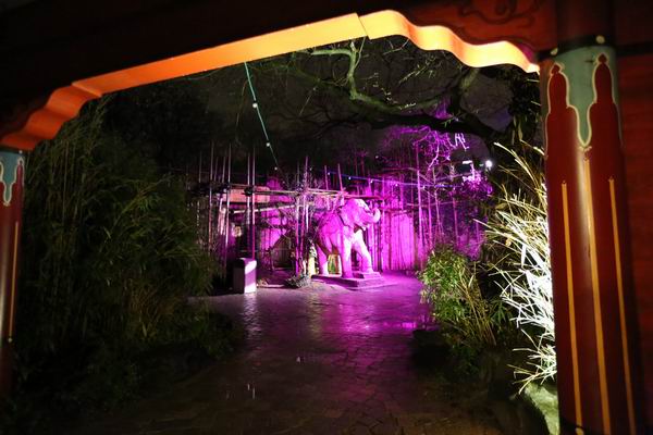 Elefanten Statur im Winterzoo Hannover