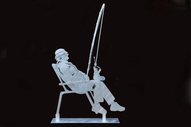 Der Angler - eine Skulptur aus massivem 8mm Stahlblech gefertigt