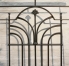 Franz. Balkon aus verzinktem Stahl mit Schmuckornamenten, anthrazit lackiert, Preis per laufenden Meter