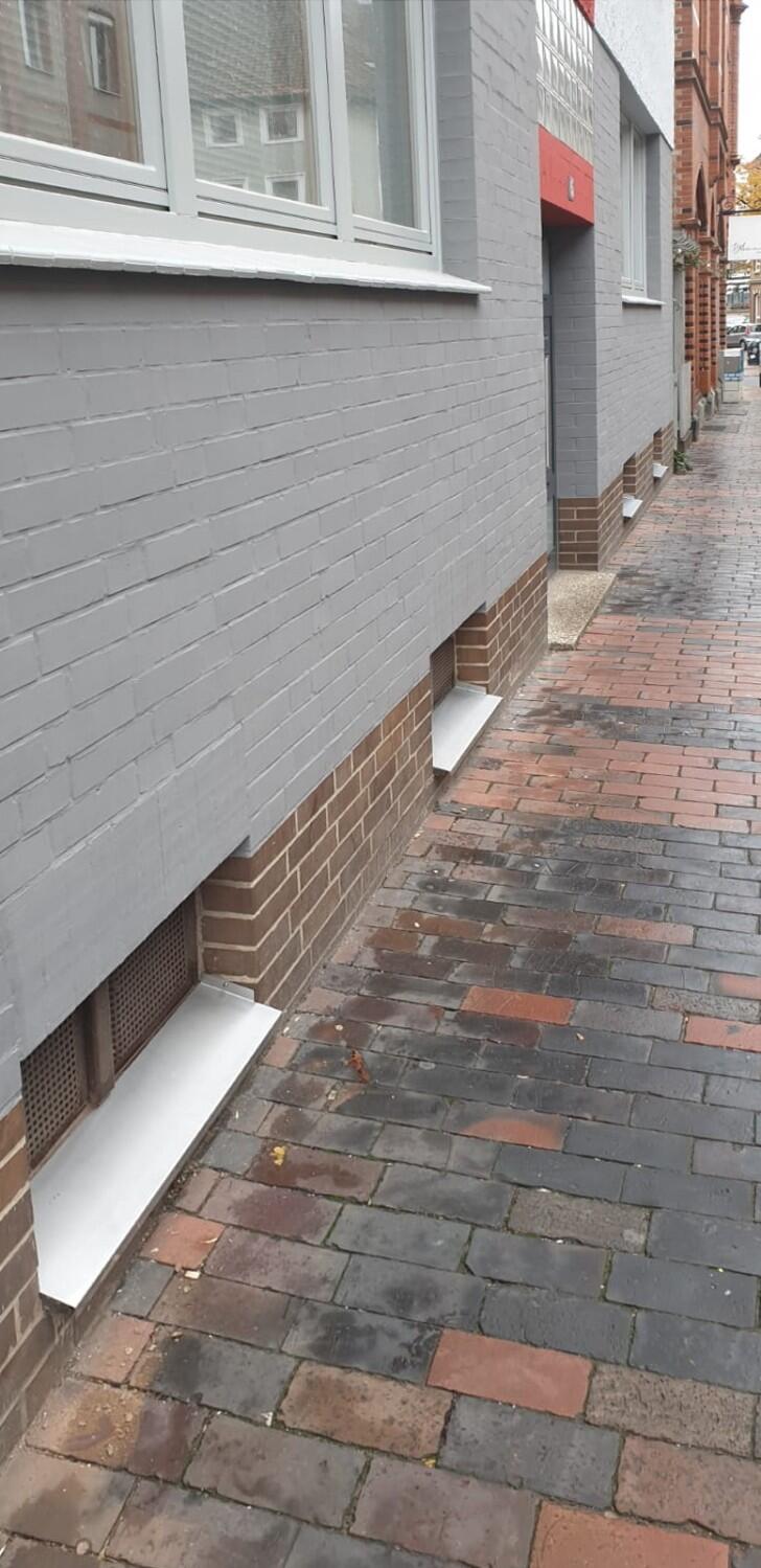 4 Fensterbänke aus 1,5 mm Edelstahl