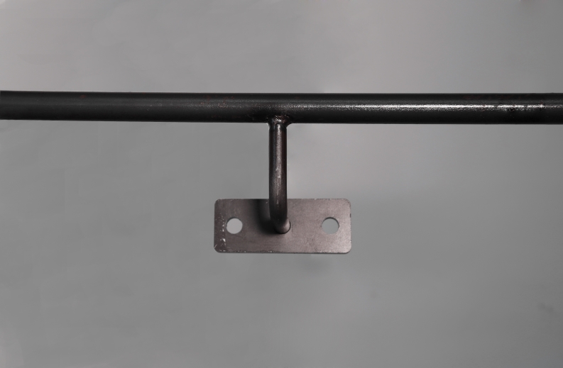 Handlauf aus massivem Rundeisen D20 mm