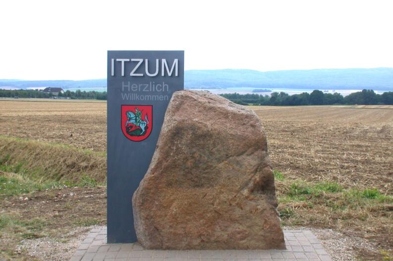 Ortseingangsschild Itzum