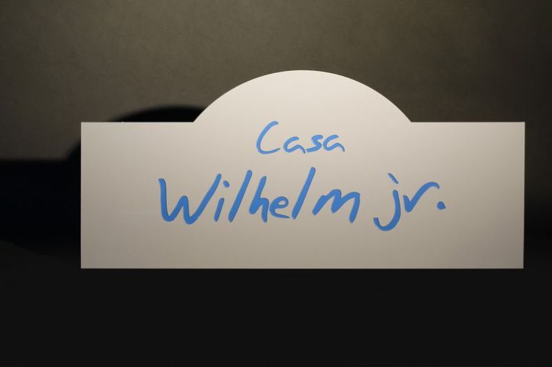 Acryl Schild mit Gravur