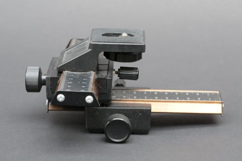 Kreuz Makroschlitten