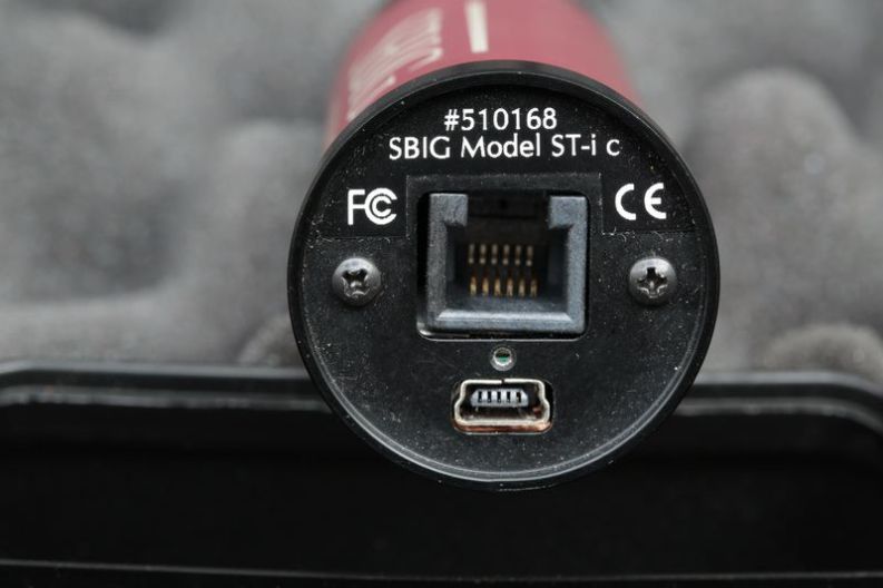 SBIG STi C - CCD Mond und Planeten Kamera in Farbe