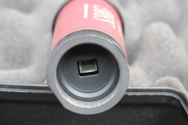 SBIG STi C - CCD Mond und Planeten Kamera in Farbe