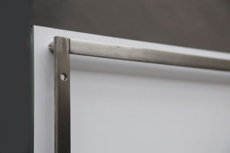 Glasschild für eine Physiotherapie Praxis