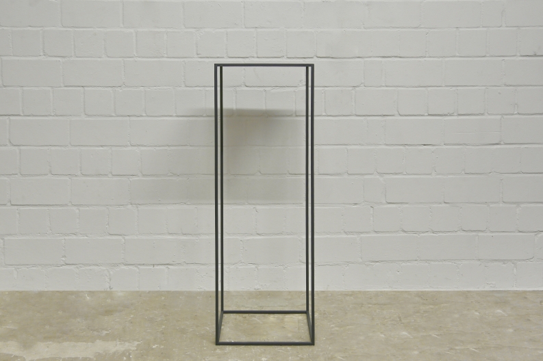 Galeriesockel aus 10 mm Vierkantstahl