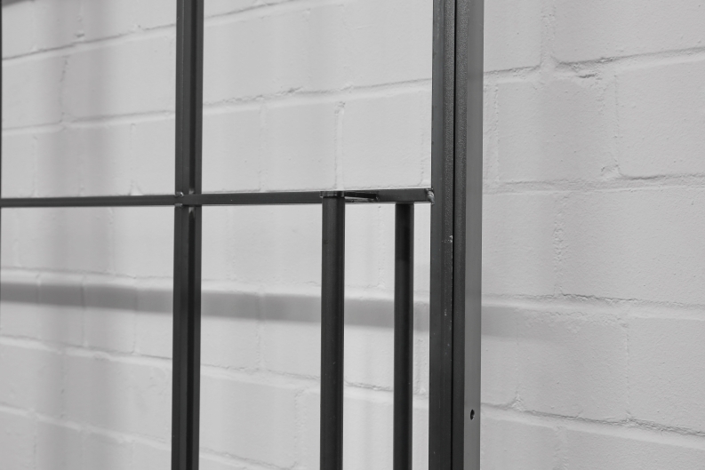 Tür im Industrie-Loft-Look