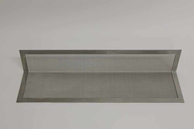 Lichtschachtabdeckung 90° gekantet