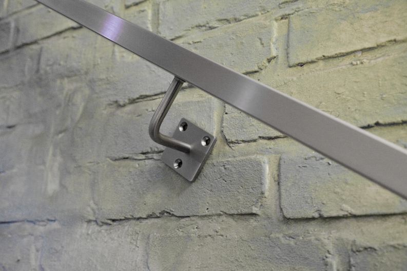 Handlauf aus Edelstahl Quadratrohr