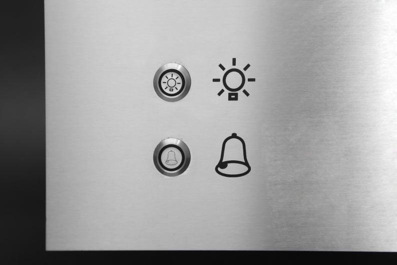 Klingelschild mit Lichttaster