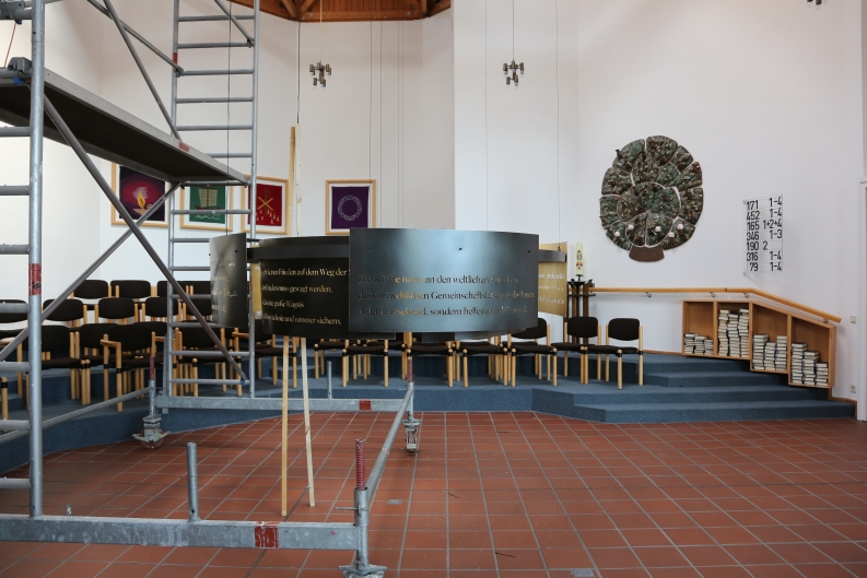 Montage Bonhoeffer Leuchter