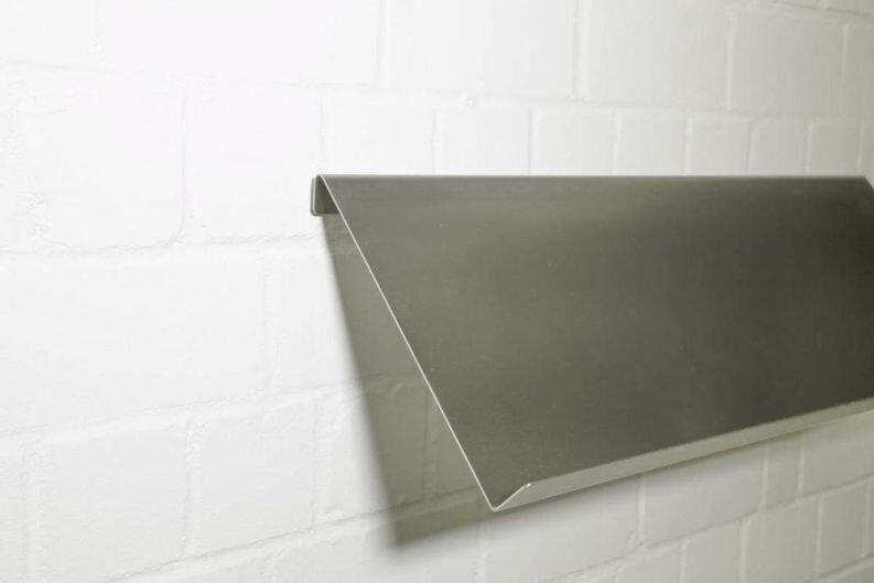 Prospekthalter aus Edelstahl wandmontiert