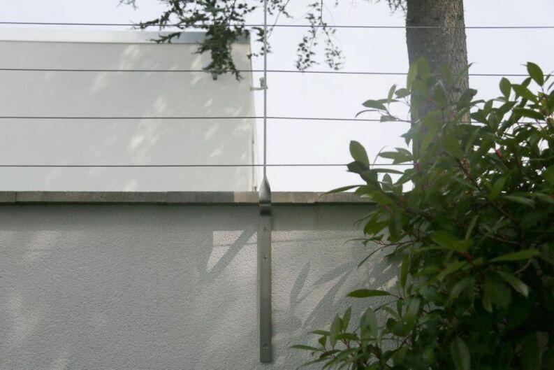 Rankhilfe aus Edelstahl Flachmaterial und Edelstahl Seil