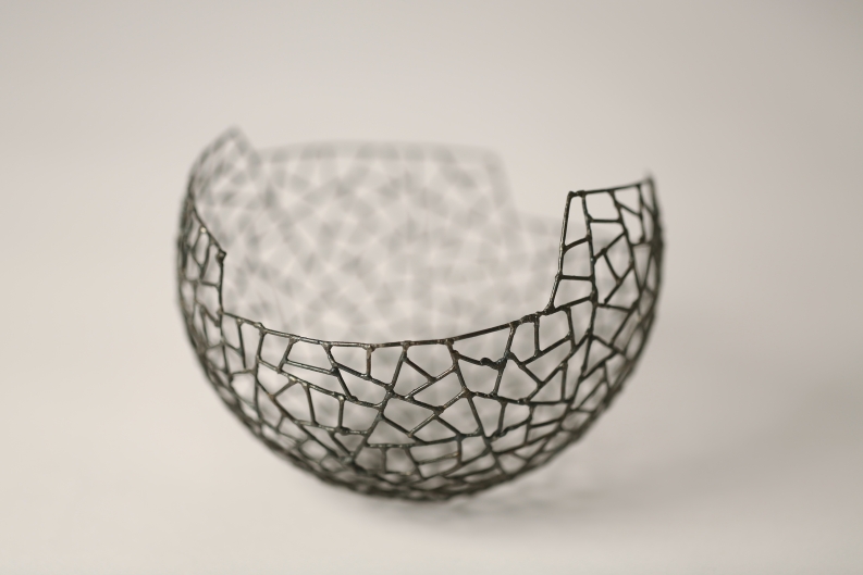 Schale aus Draht