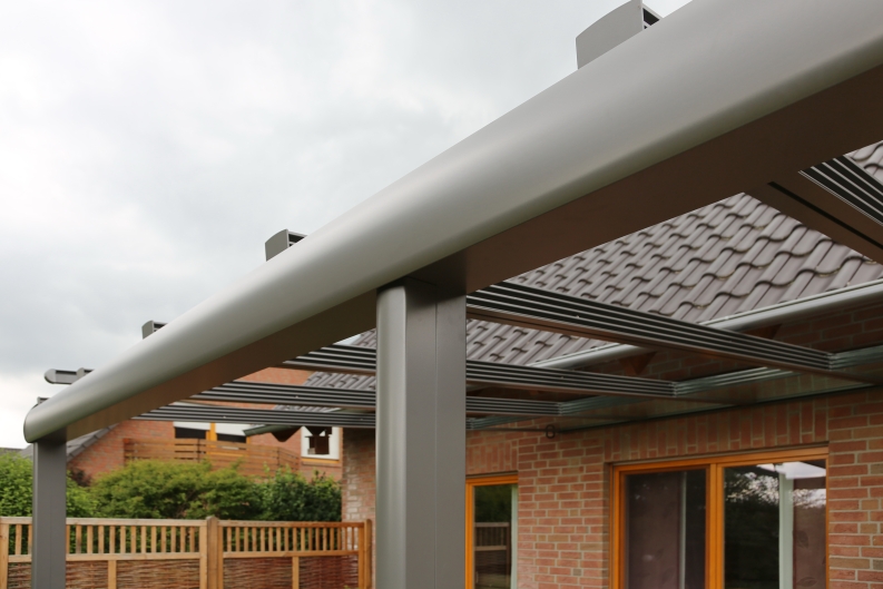 Cabrio Terrassen Schiebedach mit Klaiber Beschattung