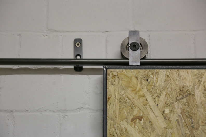 Schiebetür im Industrielook