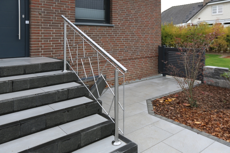 Treppengeländer mit Schmitzstruktur