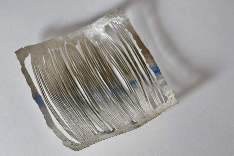 flache Silberschale geschmiedet