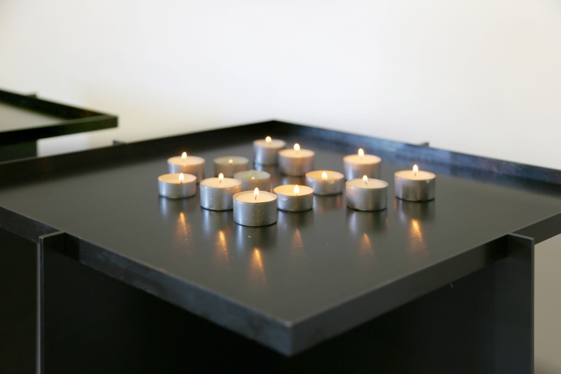 Ständer für Opferkerzen