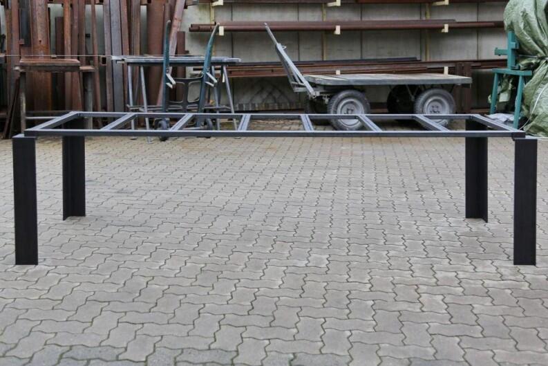 Tischgestell, Stahl geschweißt und lackiert