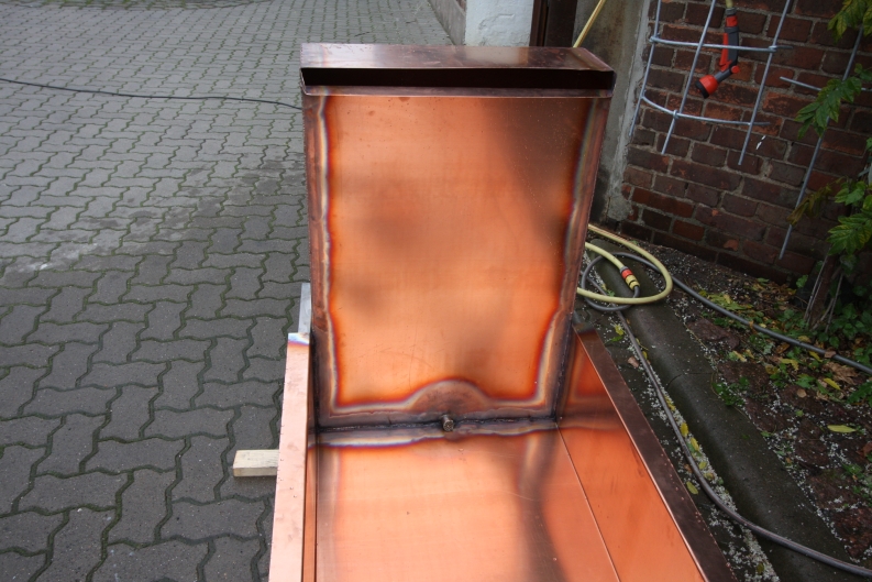 Wasserbecken aus Kupfer