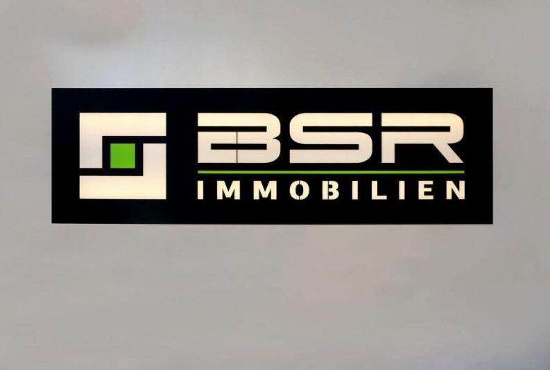 hinterleuchtetes Schild BSR