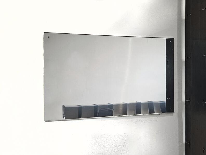 Edelstahl Magnet Pinnwand aus Spigelblech