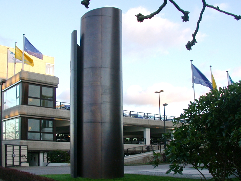 Stele für Dumrath und Fassnacht