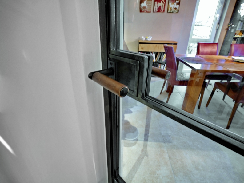 Wohnzimmertür im Loft Look