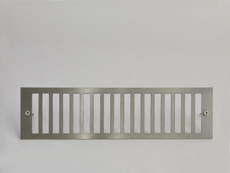 Lüftungsrost aus 3 mm Edelstahl