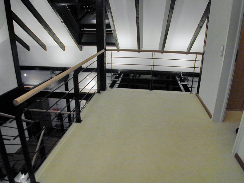 Treppe mit Geländer