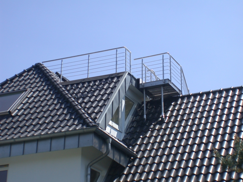 Montage Geländer und Terrassengeländer aus Edelstahl