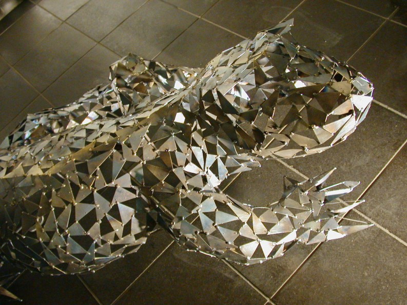 Echse aus Stahlblech geschweißt