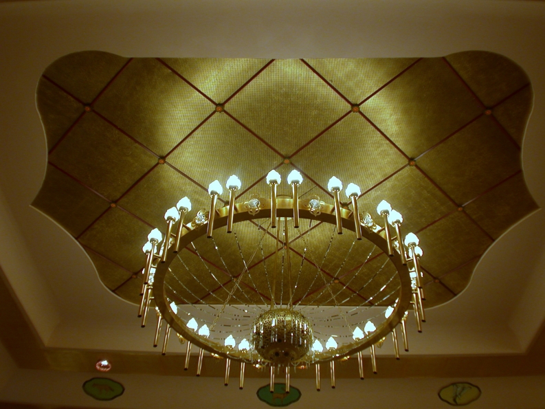 integrierter Beamer in Sonderleuchte