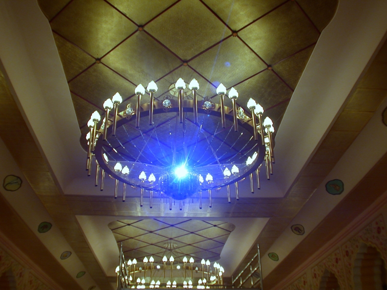 integrierter Beamer in Sonderleuchte