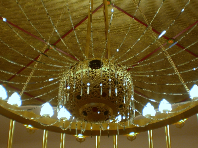 integrierter Beamer in Sonderleuchte