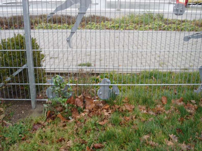 Zaunskulpturen Stadtbad Peine