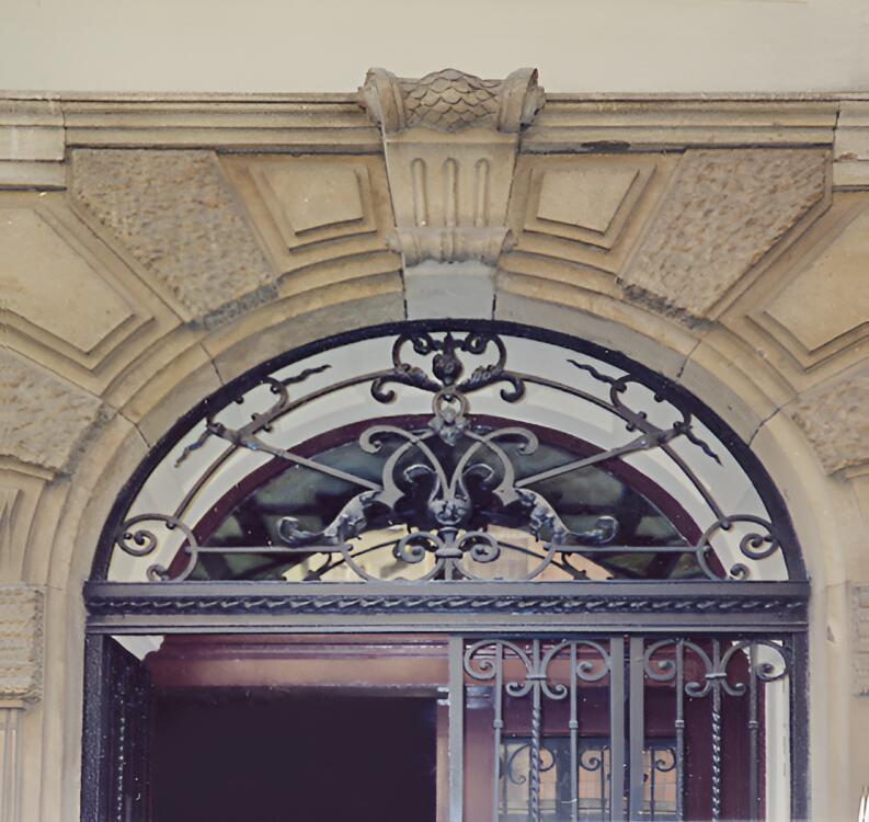 geschmiedete Tür Kolonadenstr.